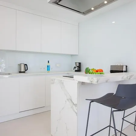 Playa Chica By Buenavilla * Puerto del Carmen (Lanzarote)